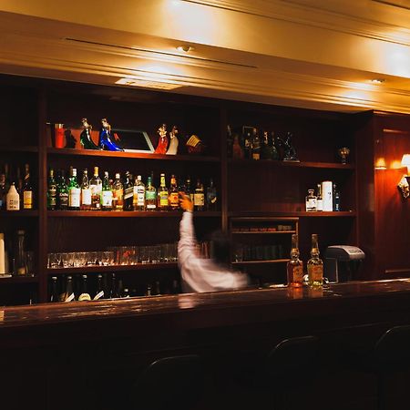 Van Cort Landt Hotel Aira Buitenkant foto