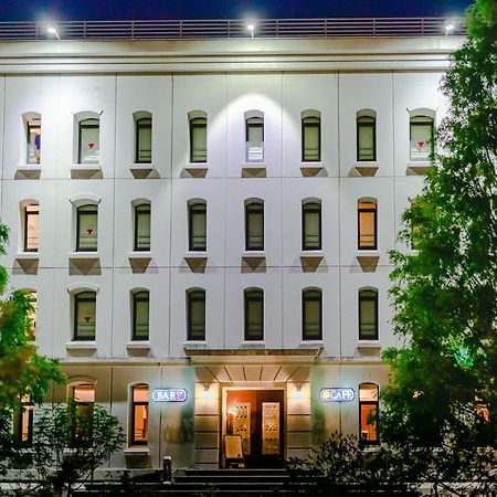 Van Cort Landt Hotel Aira Buitenkant foto