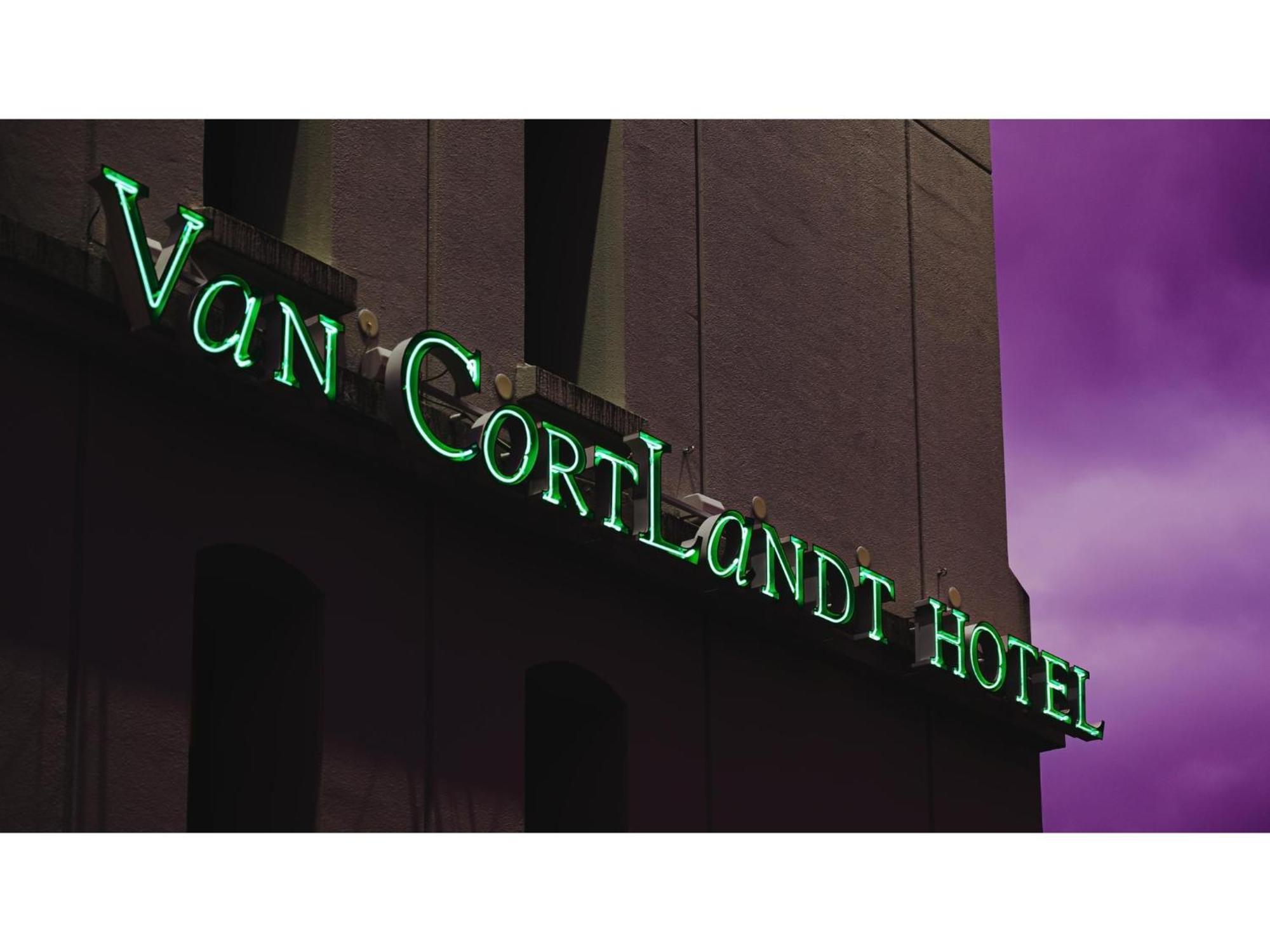 Van Cort Landt Hotel Aira Buitenkant foto